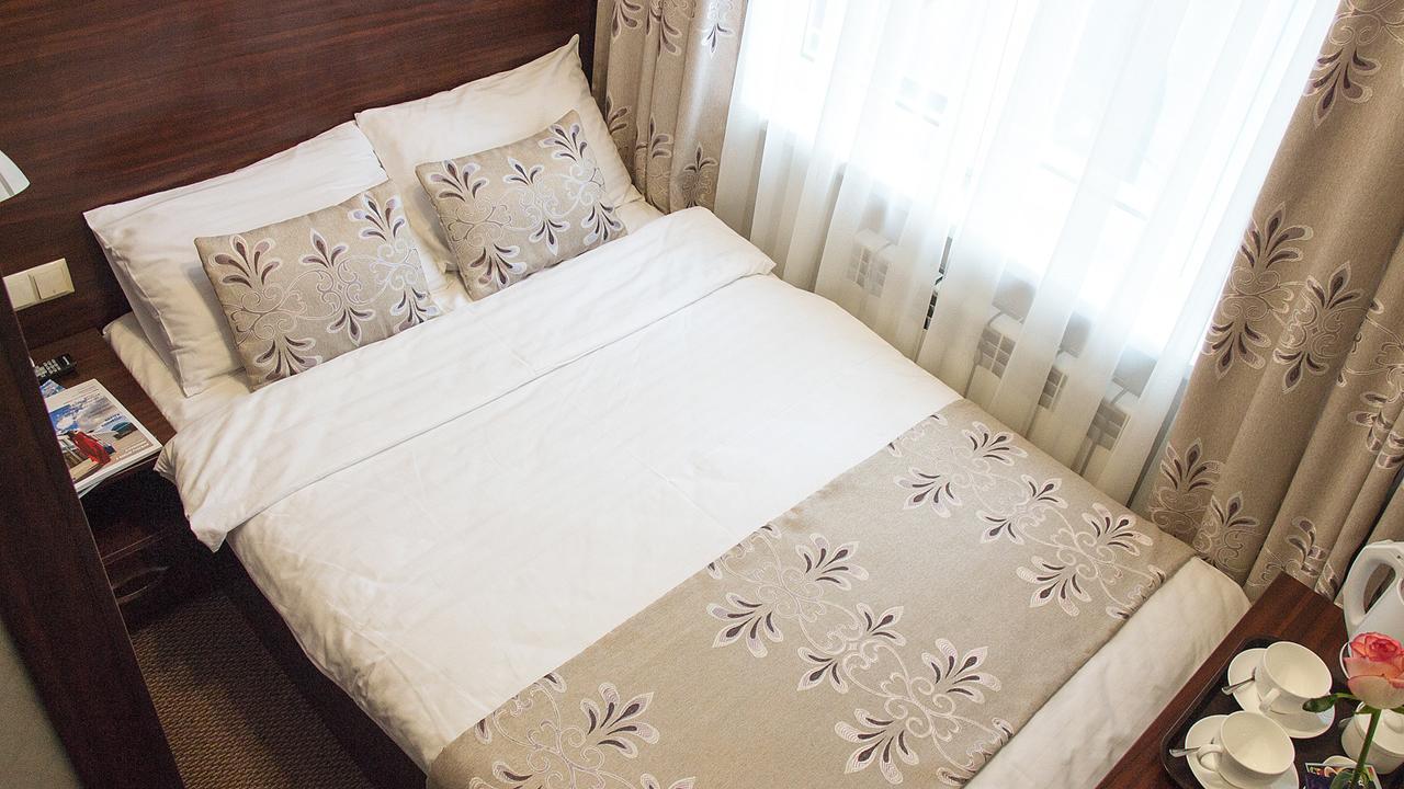 Hotel Silk Way Almaty Esterno foto